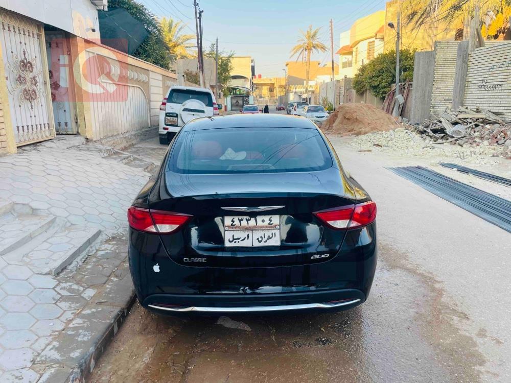 Chrysler 200